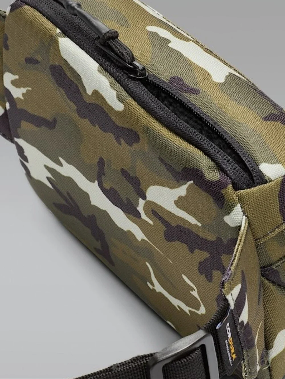 Jordan compact waist