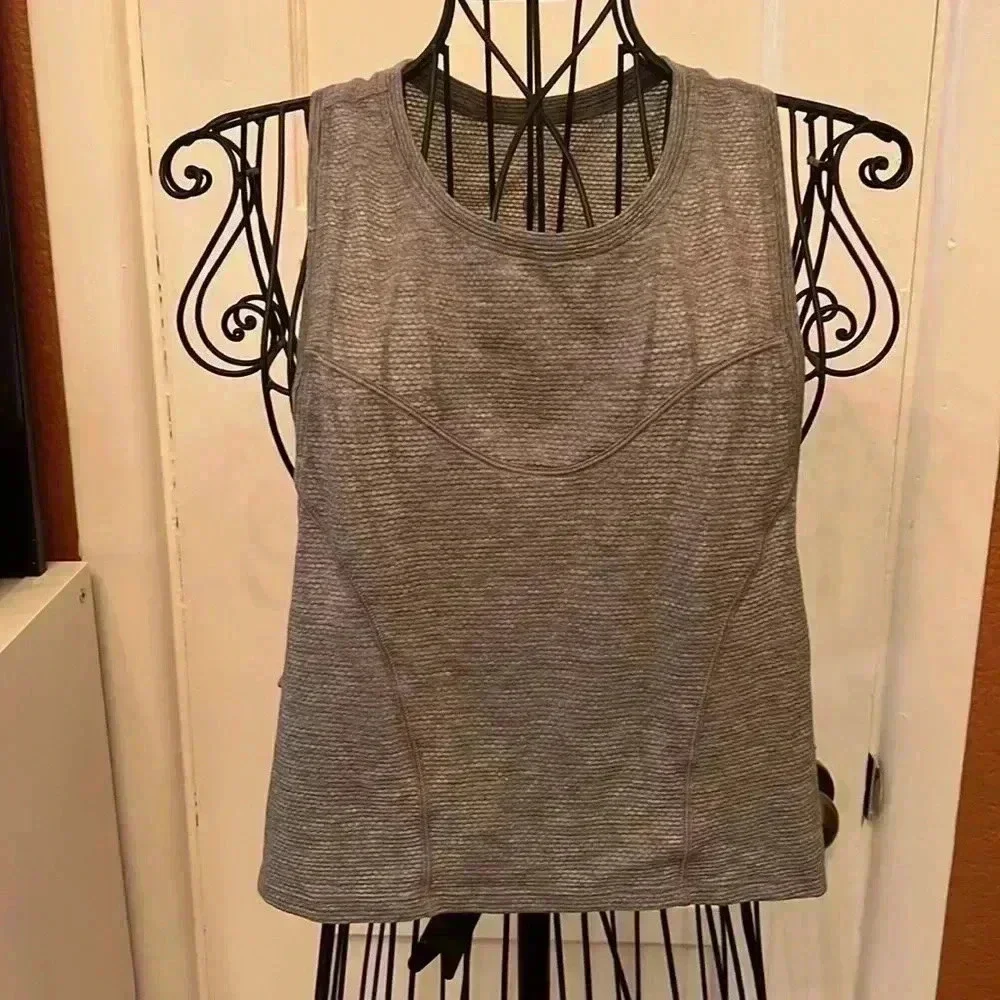 Lululemon Stronger as One Muscle Tank-Sz 6