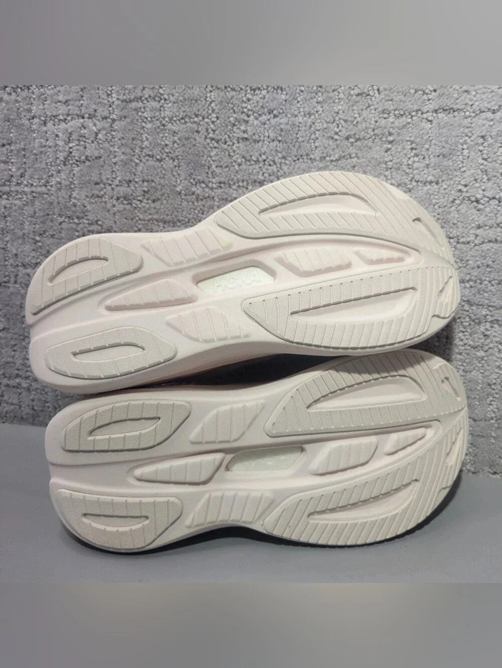 Hoka One One hoka skyward