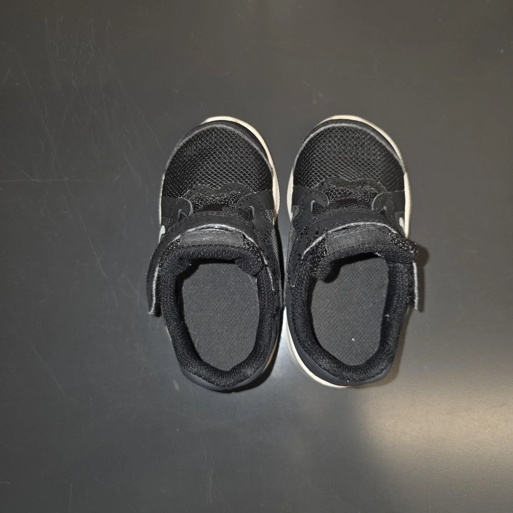 Nike Downshifter 8 Shoes Toddler Boys 5C Black Mesh Hook & Loop Running Sneakers