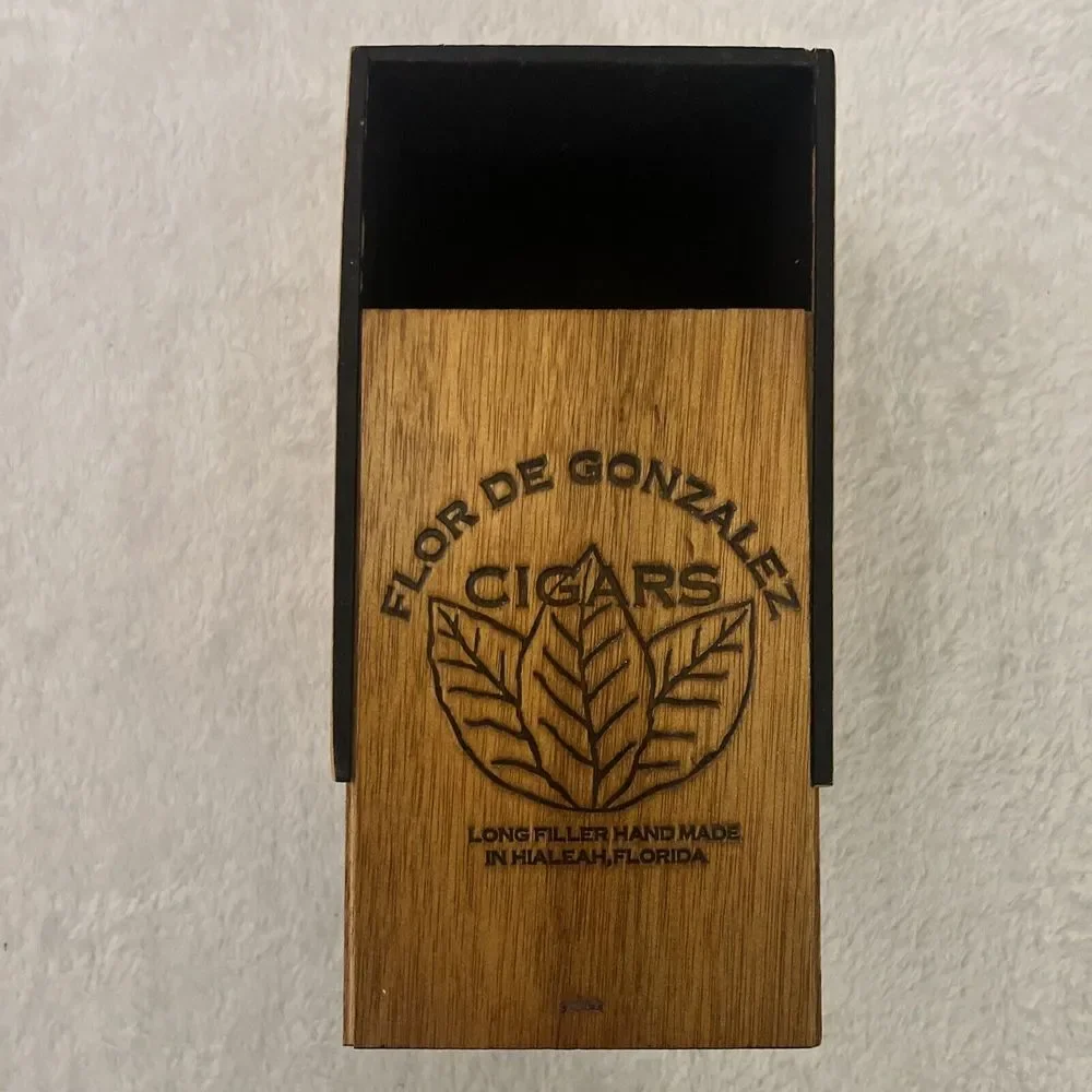 EMPTY FLOR DE GONZALEZ CIGAR WOODEN BOX MIAMI,‎ FLORIDA