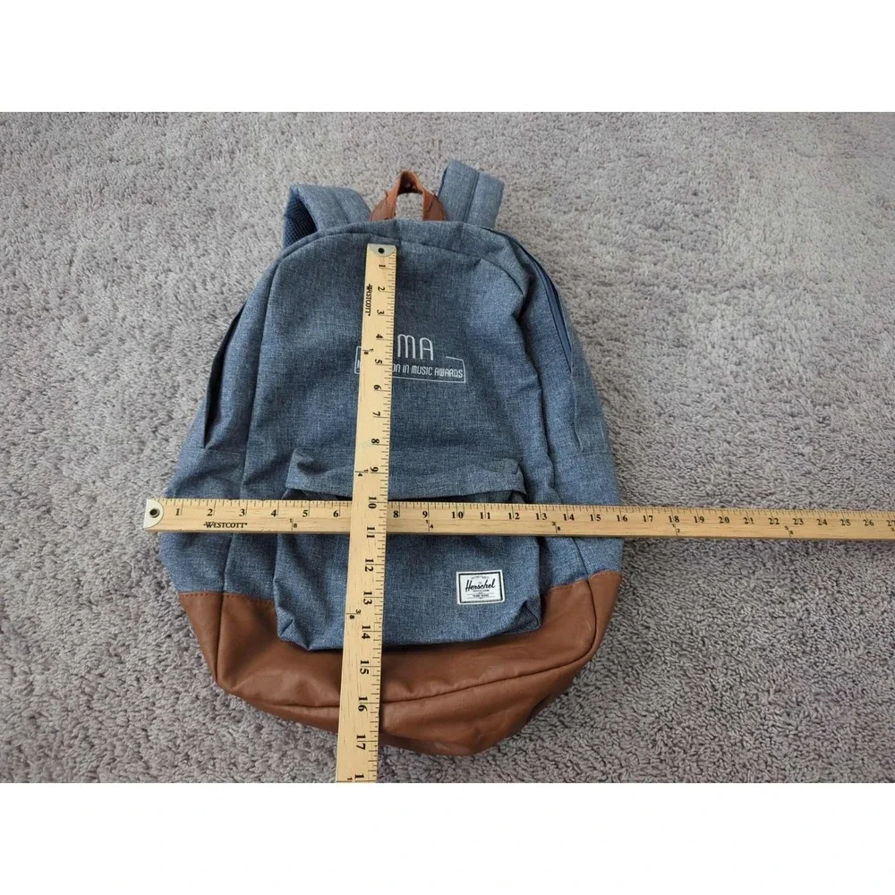 Herschel Supply Co. flaws see