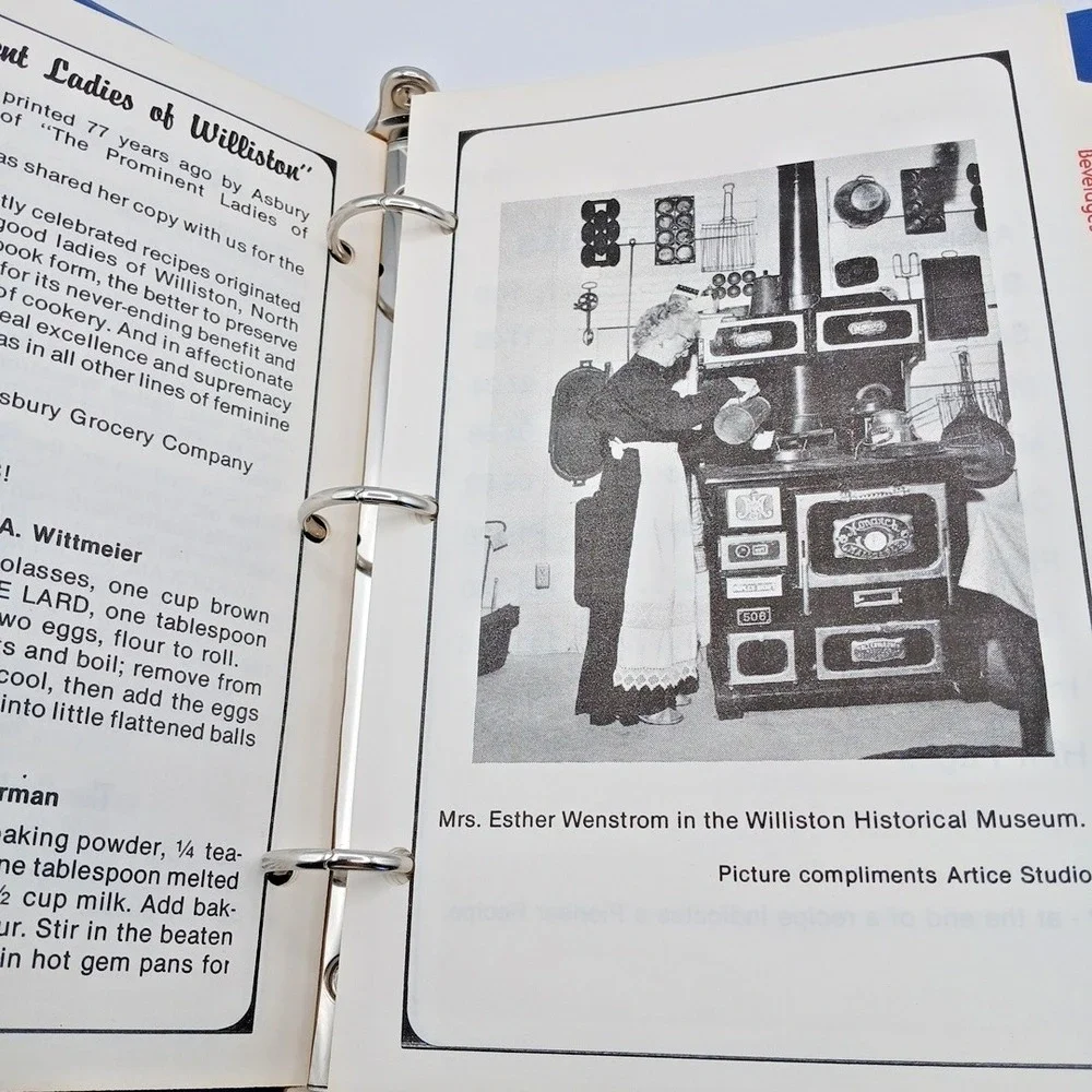 Vintage 1981 House Specialties Cookbook Signed Deanna House Williston Centennial