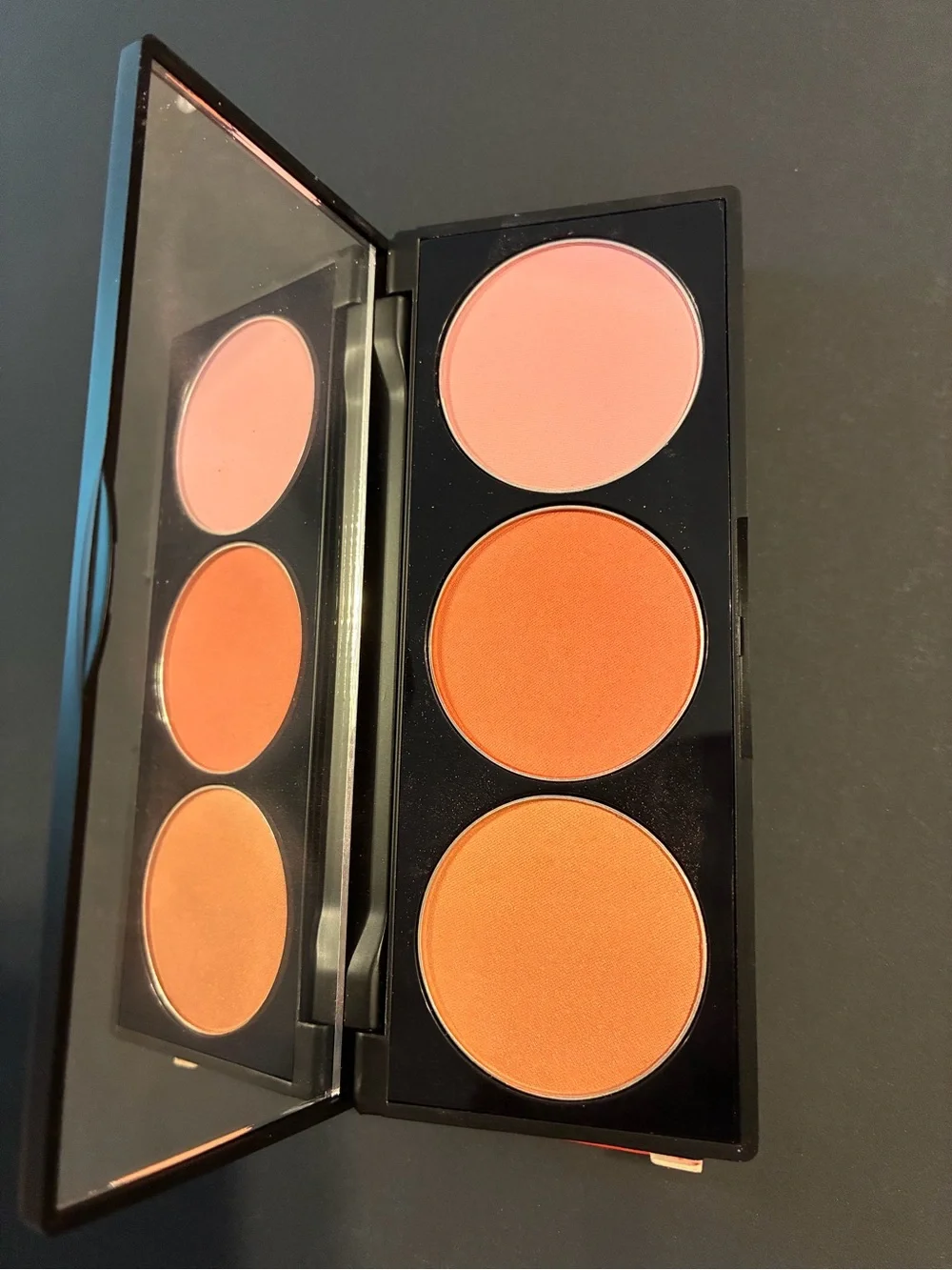 Three-Shade Blush Palette — Peach, Coral & Soft Pink