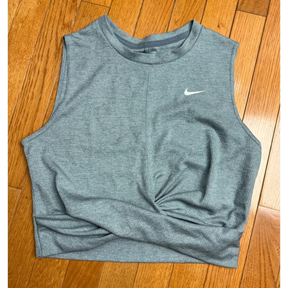 Nike Dri-FIT Womens Twist Front Ribbed Crop Tank Top Gray Medium