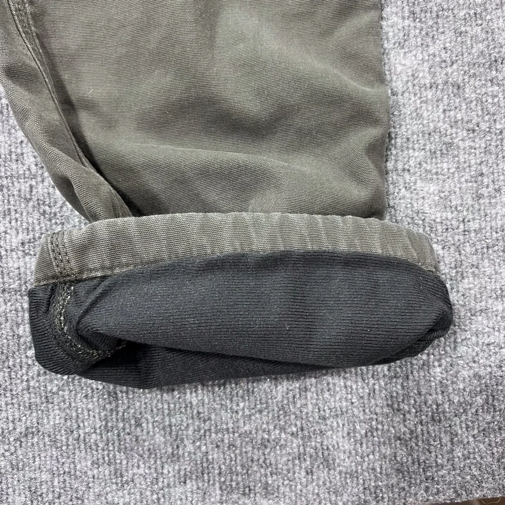 Carhartt Men's‎ 42x30 Relaxed Fit Rugged Flex Knit-Lined Utility Work Pants Grey
