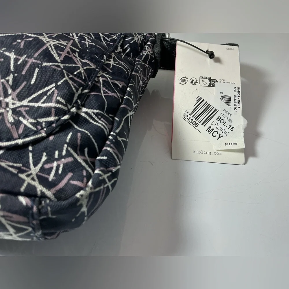Kipling chic messenger
