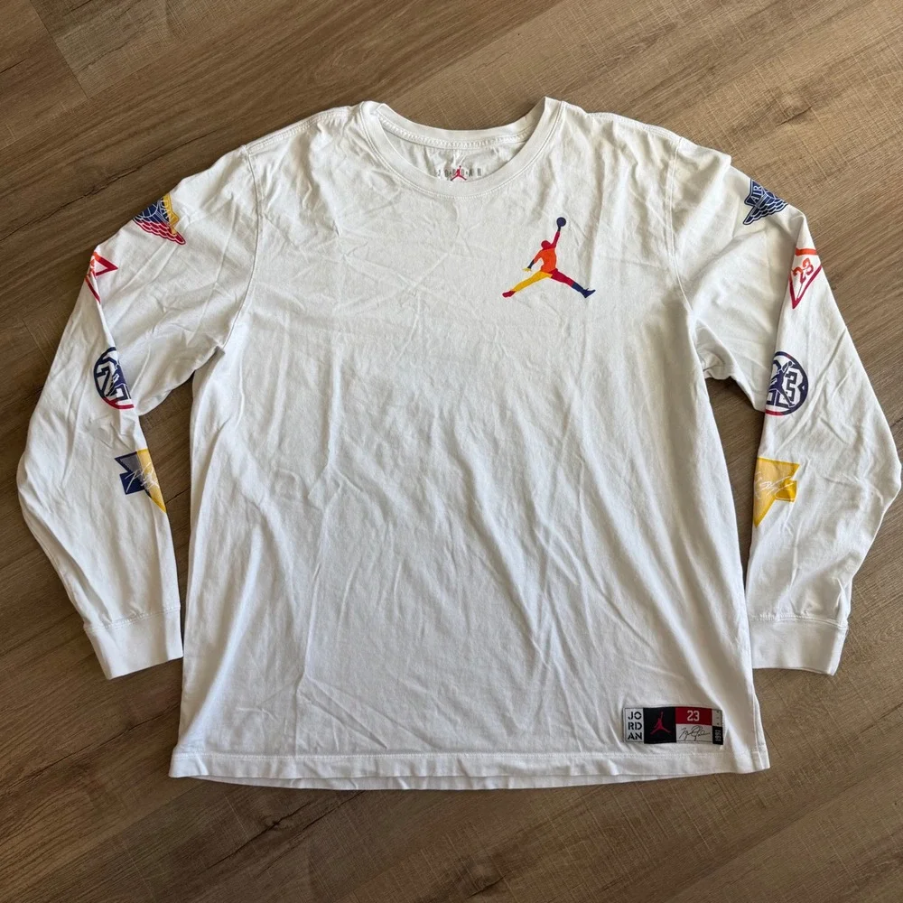 Jordan Mens Long Sleeve T-Shirt White Multi Graphic Jumpman AT8938-100 Size 2XL