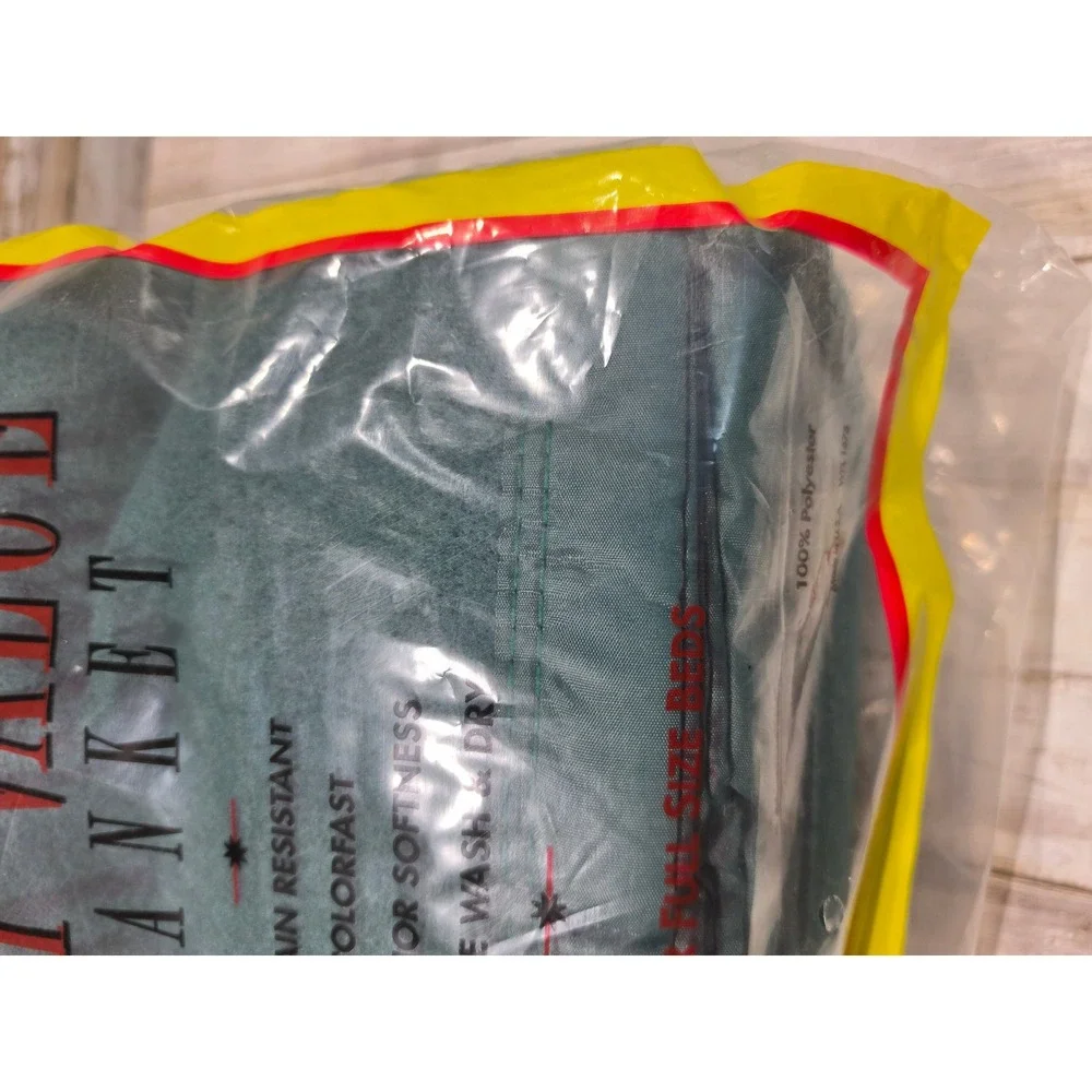 Best Value Blanket mayhave dust