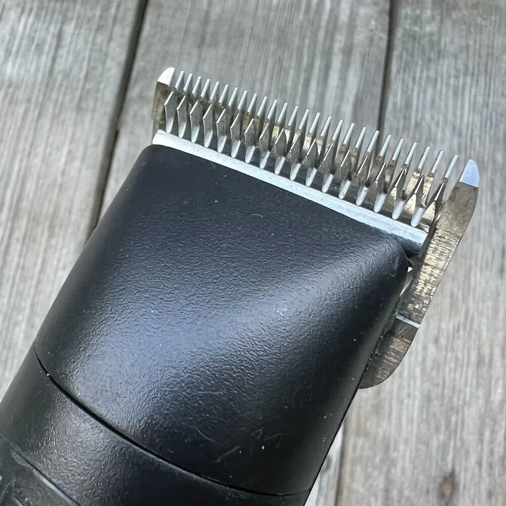 Andis AGC Single Speed Professional Animal Clipper Clippers
