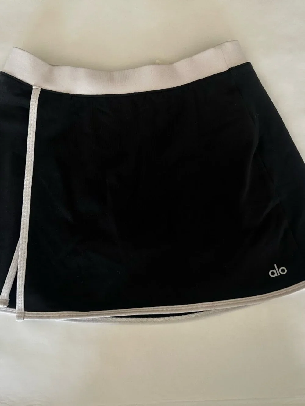 ALO Yoga good skirt
