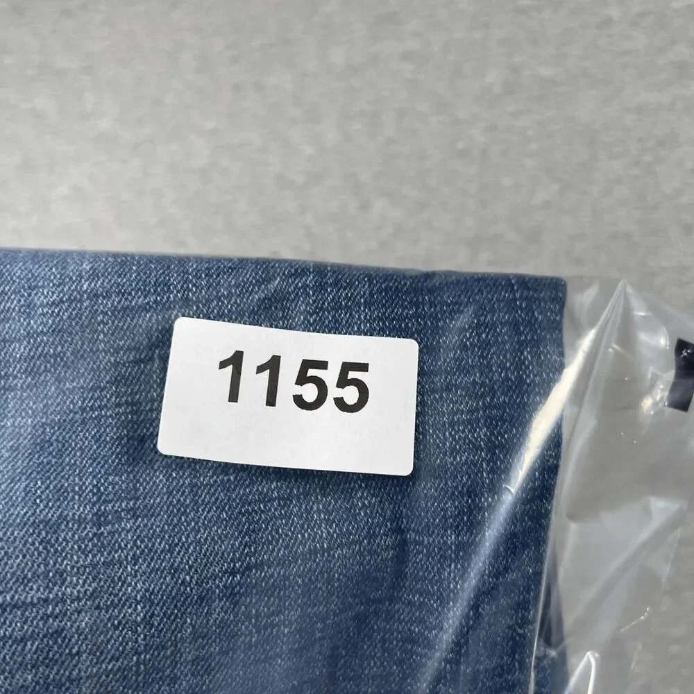 Levis pocket through