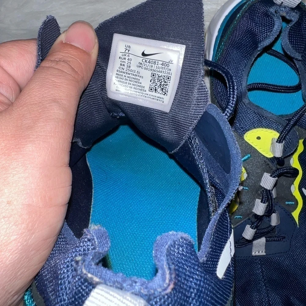 Nike midnight navy