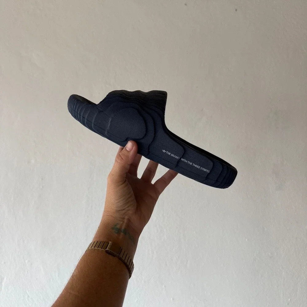 Adidas Adilette 22 Slides Navy Blue UK 6 US Men's 6.5 Women's 7.5 Sandals