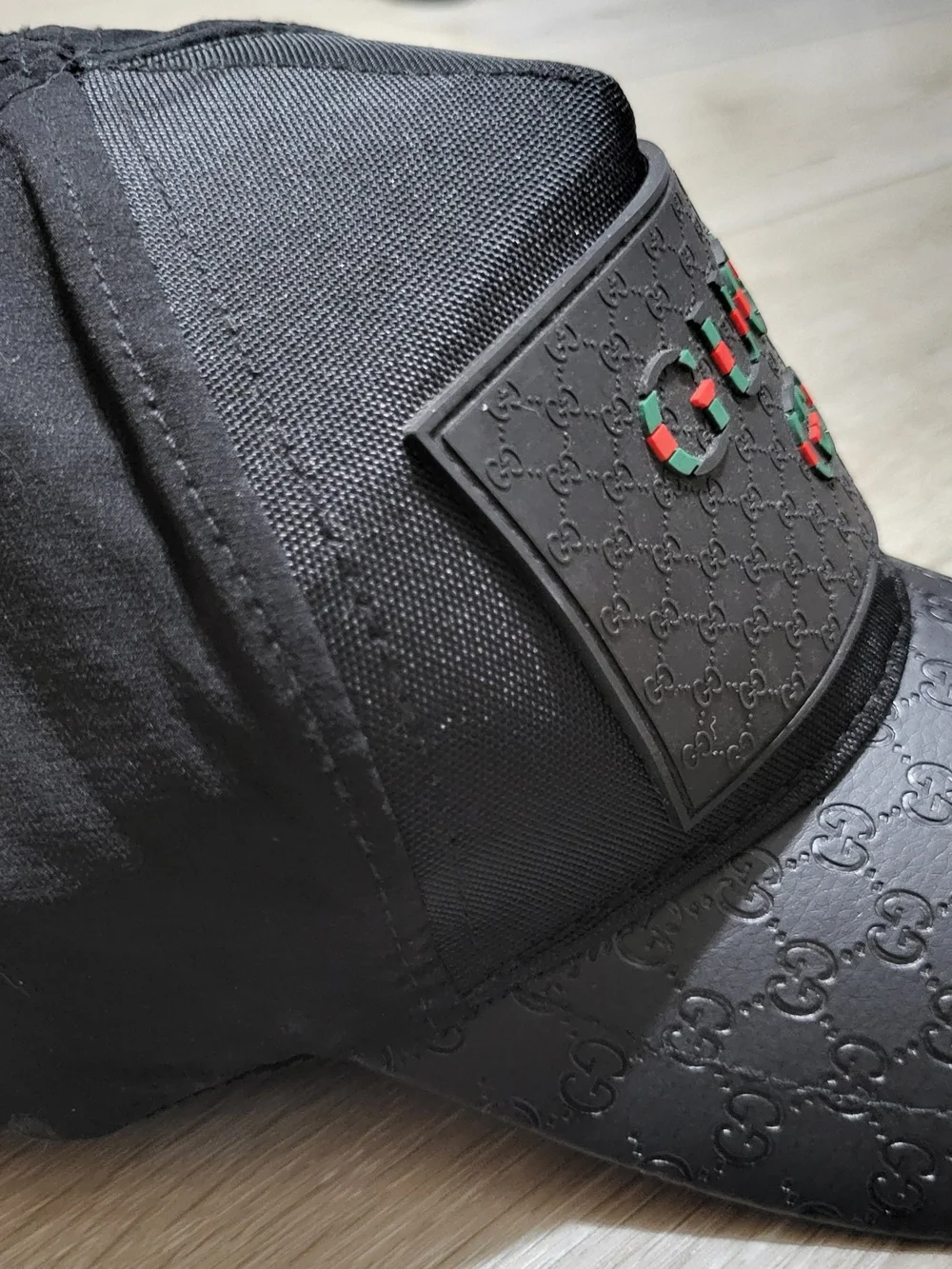 Gucci ***like new***