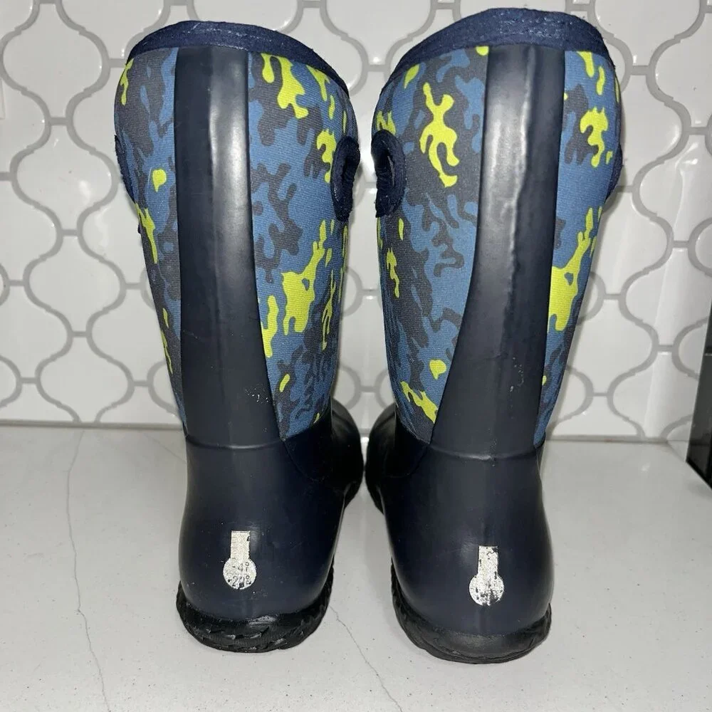 Bogs waterproof size