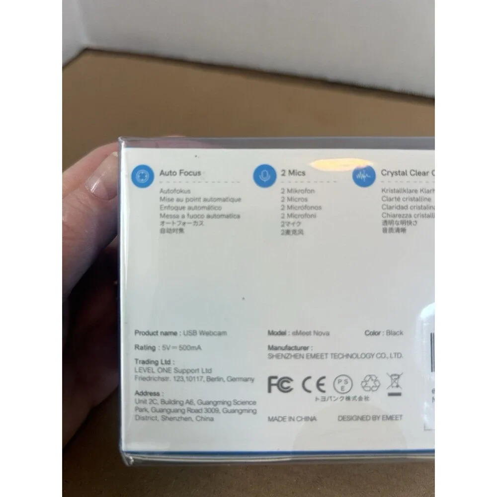Emeet plug clear