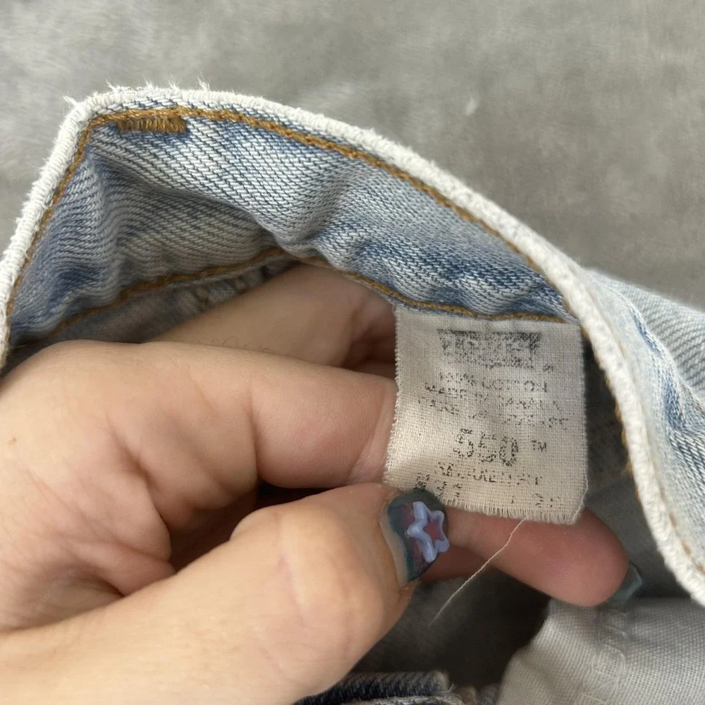 Levi's 550 Jeans Mens 28x30 Blue Light Wash Relaxed Tapered Distressed Denim