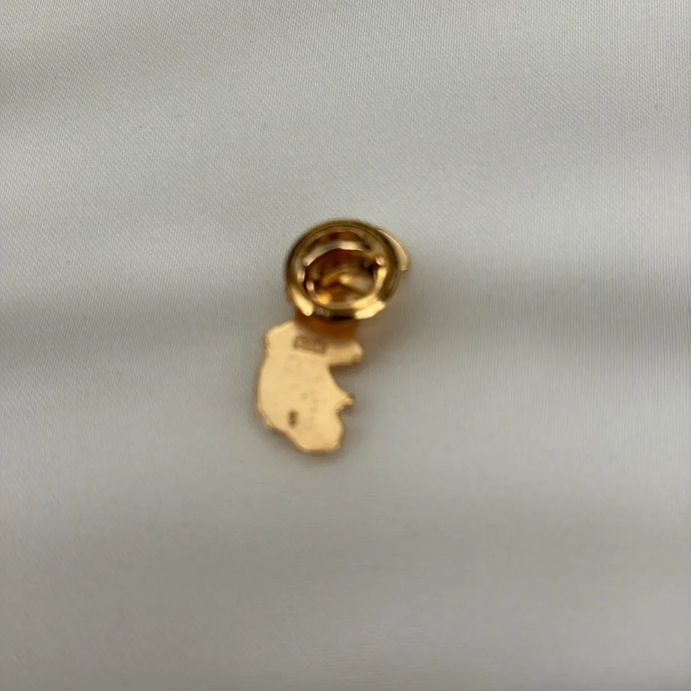 Vintage Precious Moments Gold Toned Angel Brooch Pin
