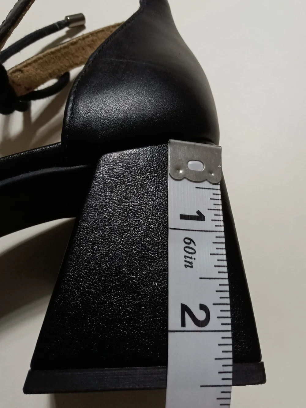 GB Black Leather Strappy Block Heel Sandals Size 7.5