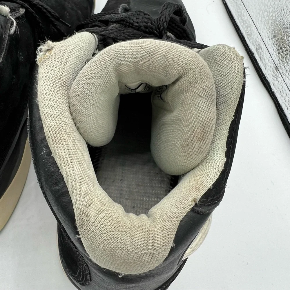 Nike boys air