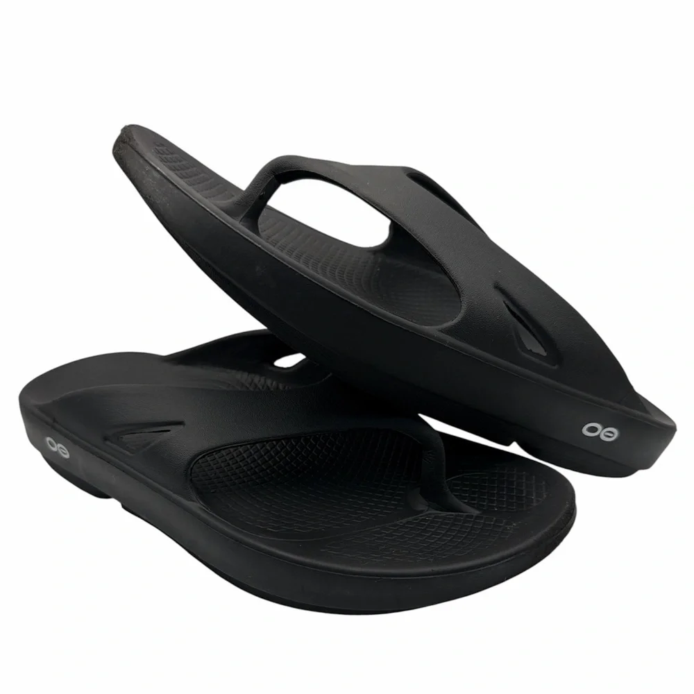 OOFOS Adults' OOriginal‎ Recovery Black Flip Flop Sandals Men’s 8 / Women’s 10