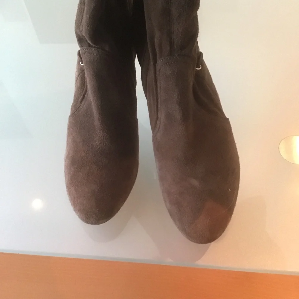 Jimmy Choo up sale