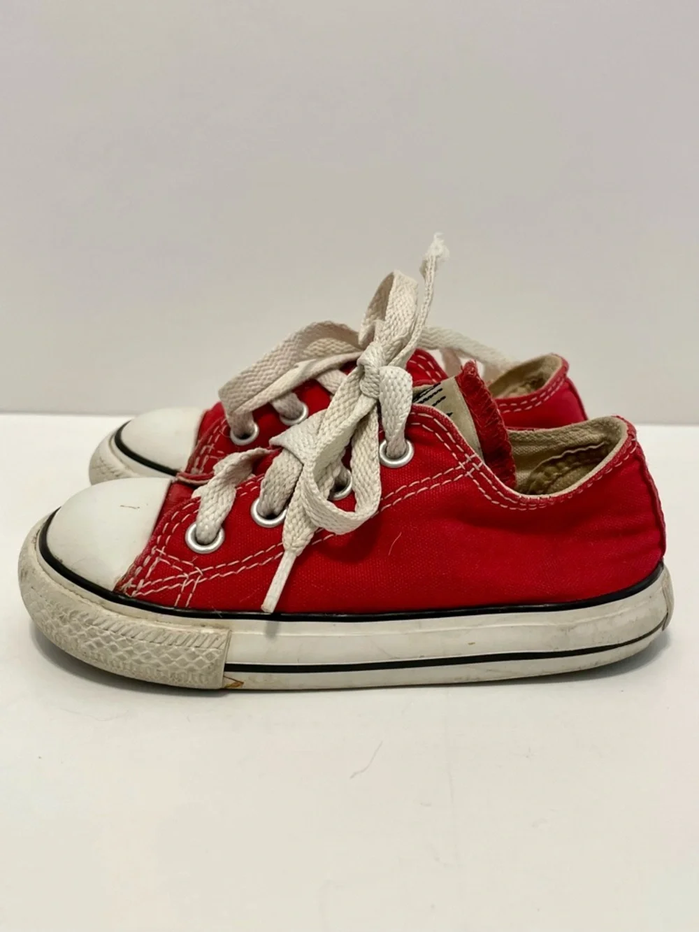 Converse classic low