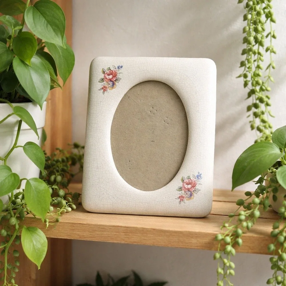 Vintage Ceramic Crackle Glaze‎ Floral Grandmacore Picture Frame Cream 5x6.5