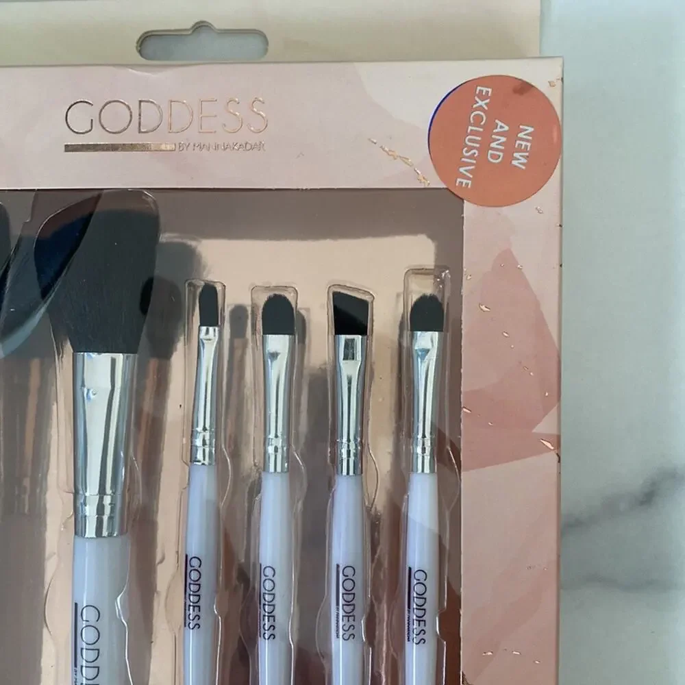 Manna Kadar new box