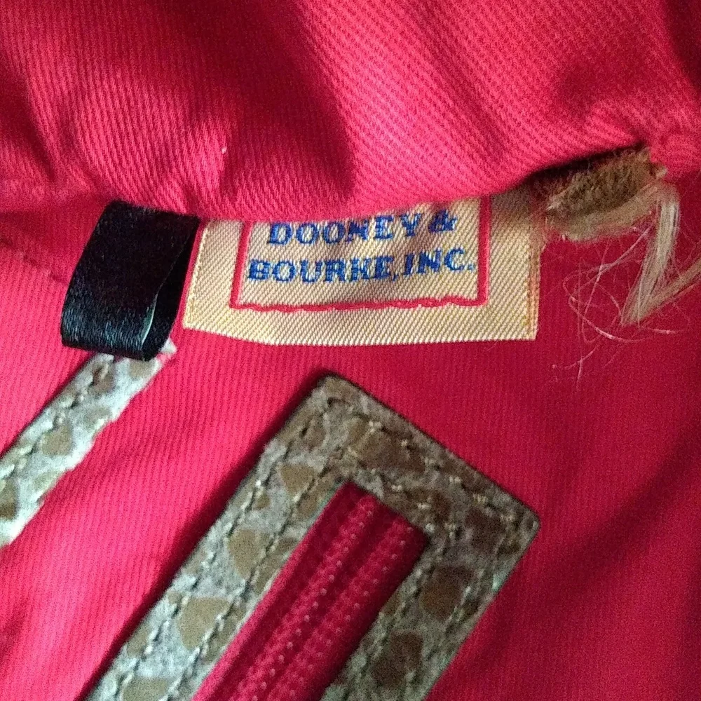 Dooney & Bourke authentic dooney