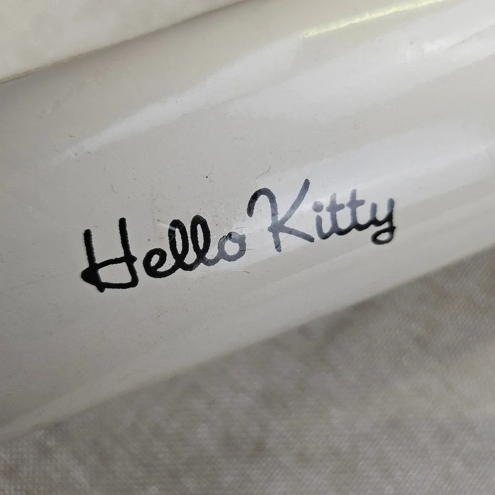 Hello Kitty by Sanrio double roll