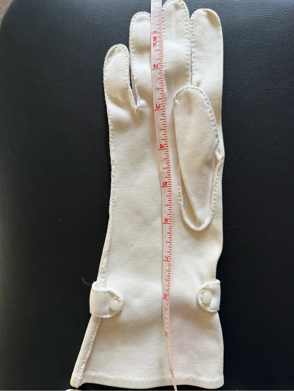 Lilly Oache vintage white