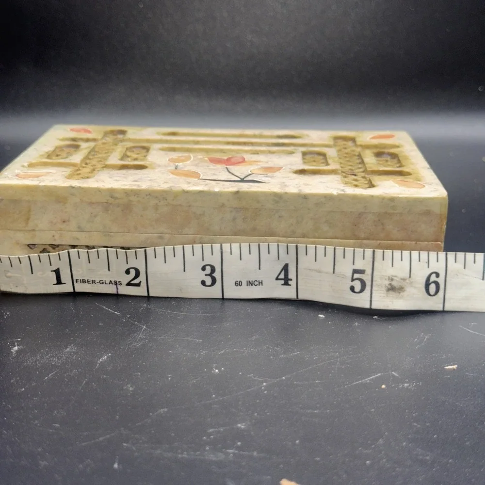 Vintage Soapstone Trinket Box Floral Inlay Made With‎ Mother-of-Pear - Indial