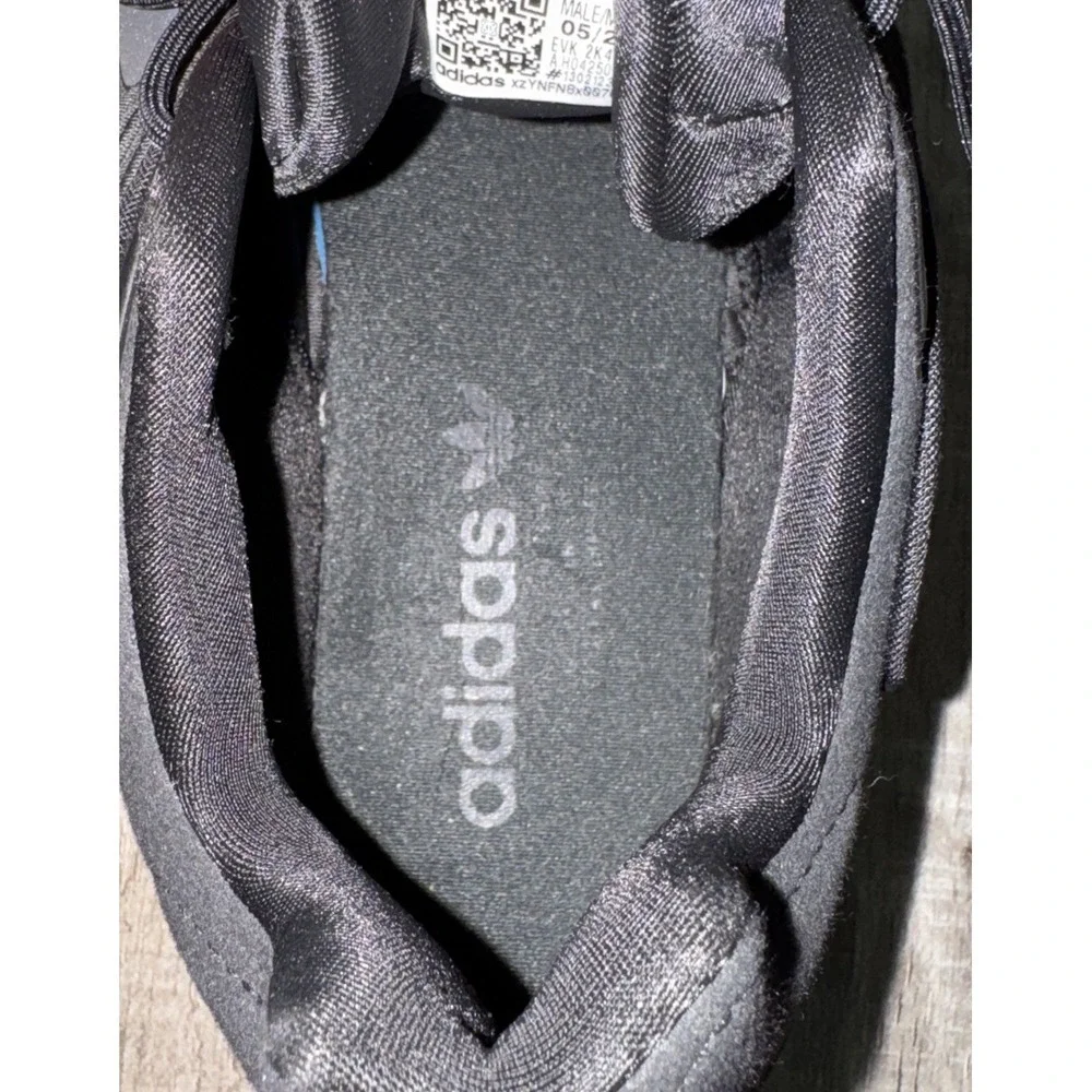 adidas originals ozelia