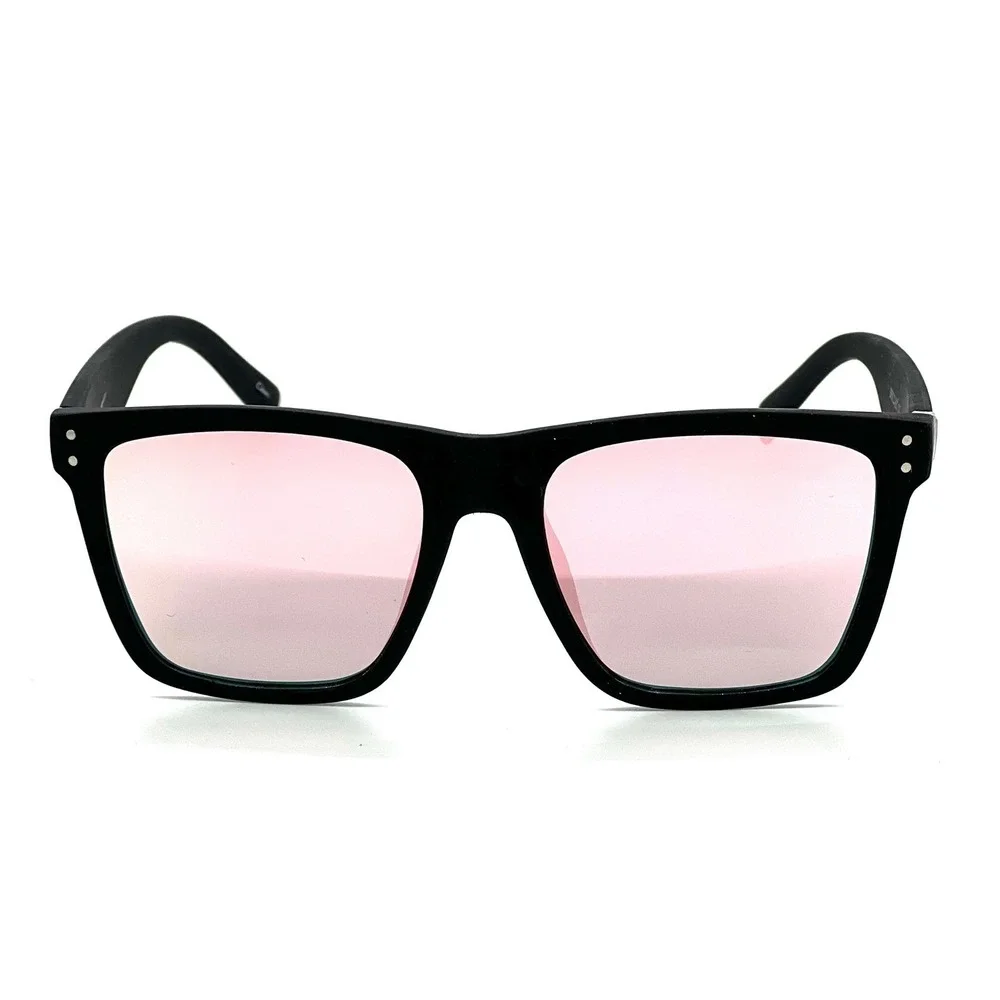 N/A stylish sunglasses