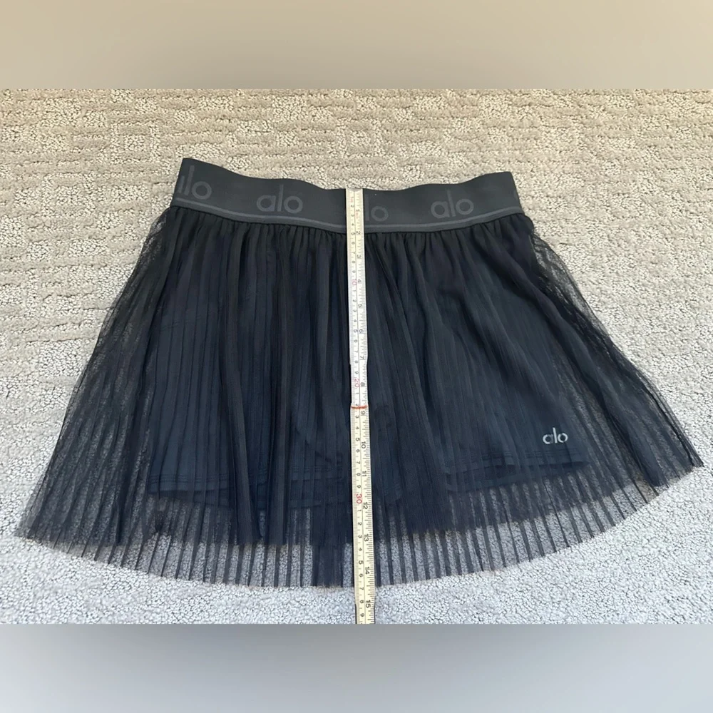 ALO Yoga Black Pleated Mesh Skirt
