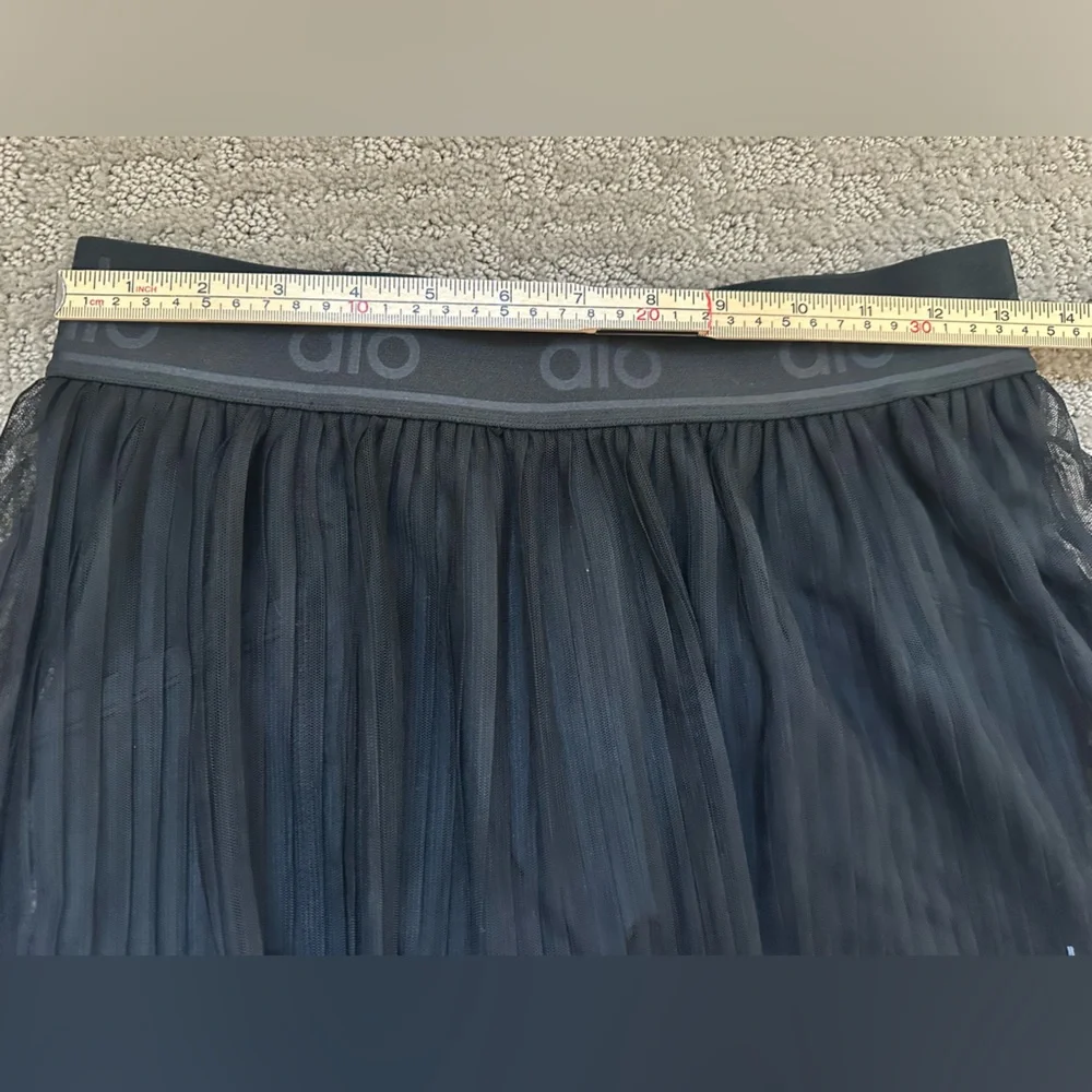 ALO Yoga Black Pleated Mesh Skirt