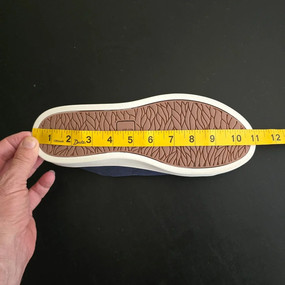 REVITALIGN shoes technology anatomical