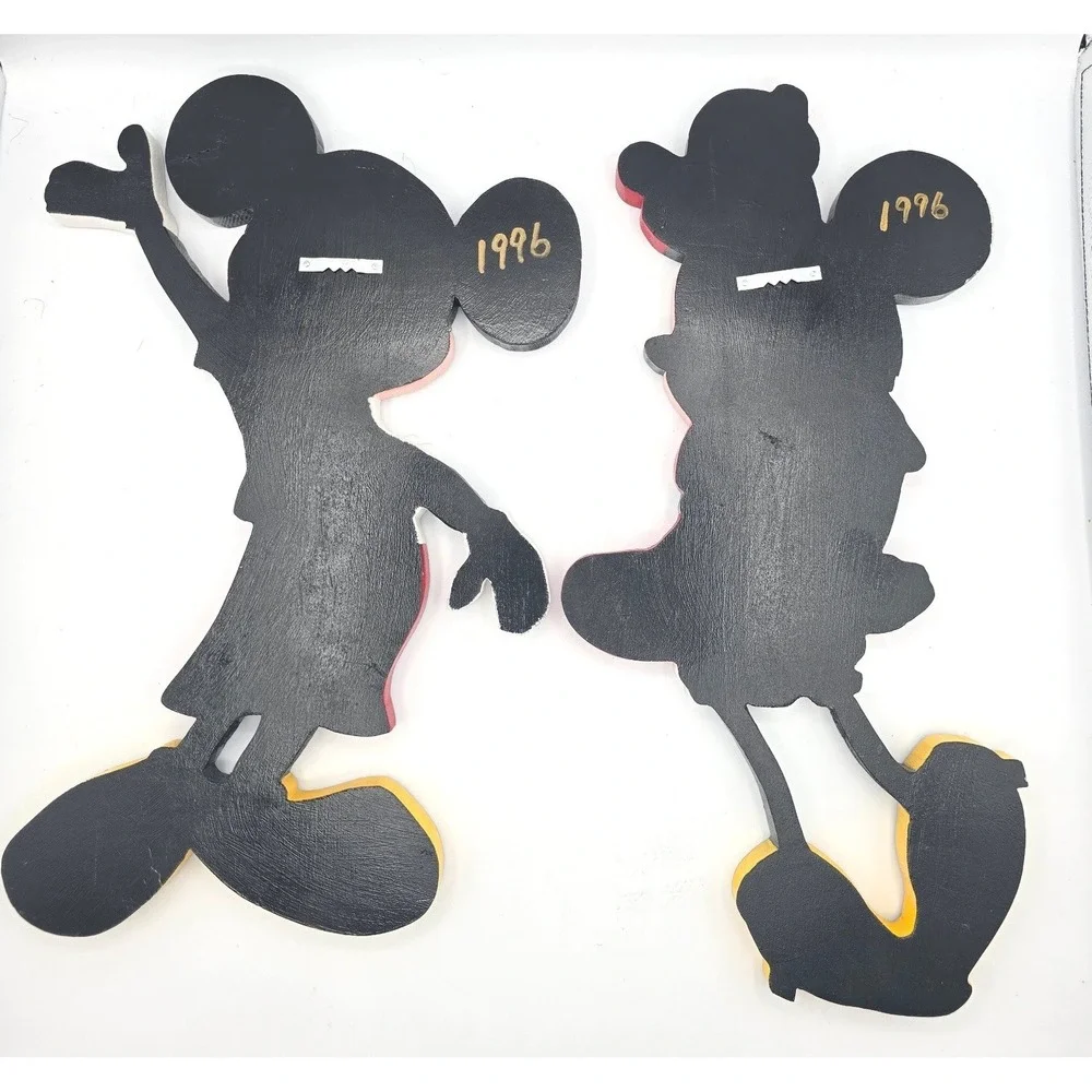 Disney vintage hand