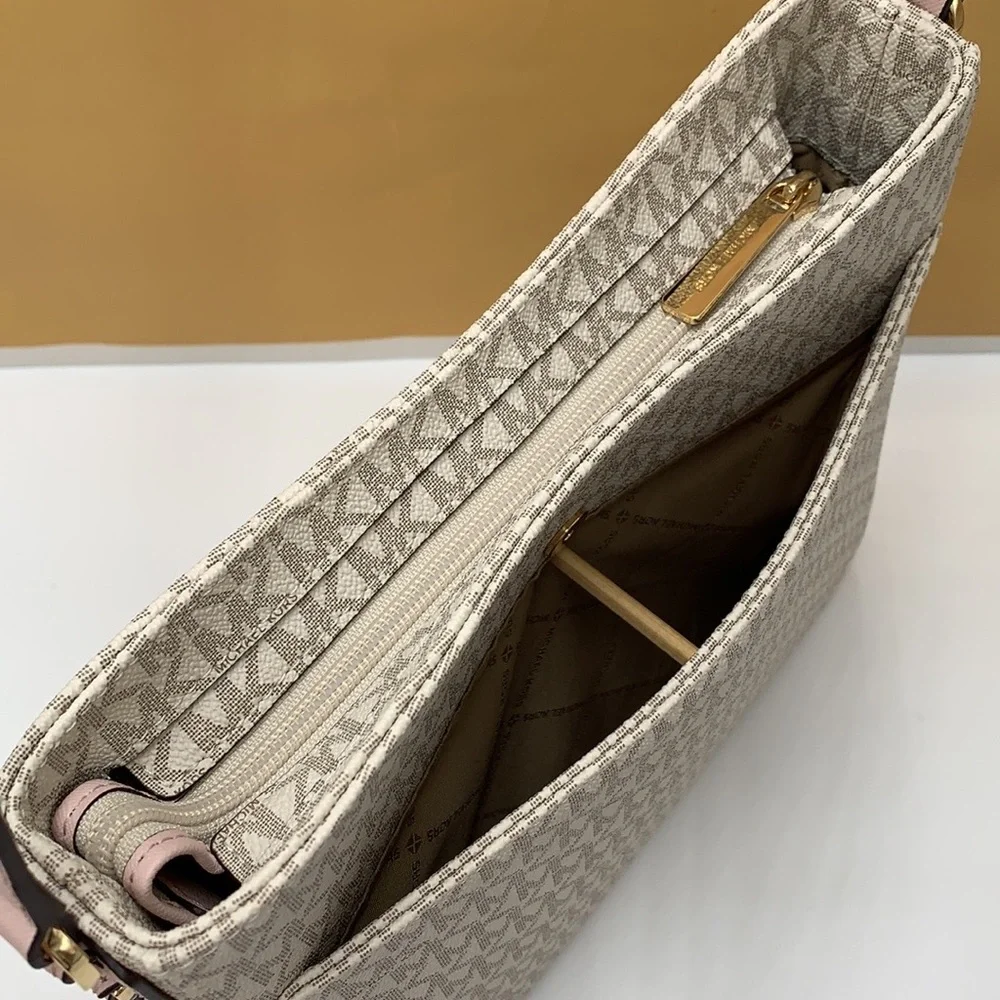 MICHAEL KORS Jet Set Travel Large Logo Messenger Bag POWDER BLUSH MULTI