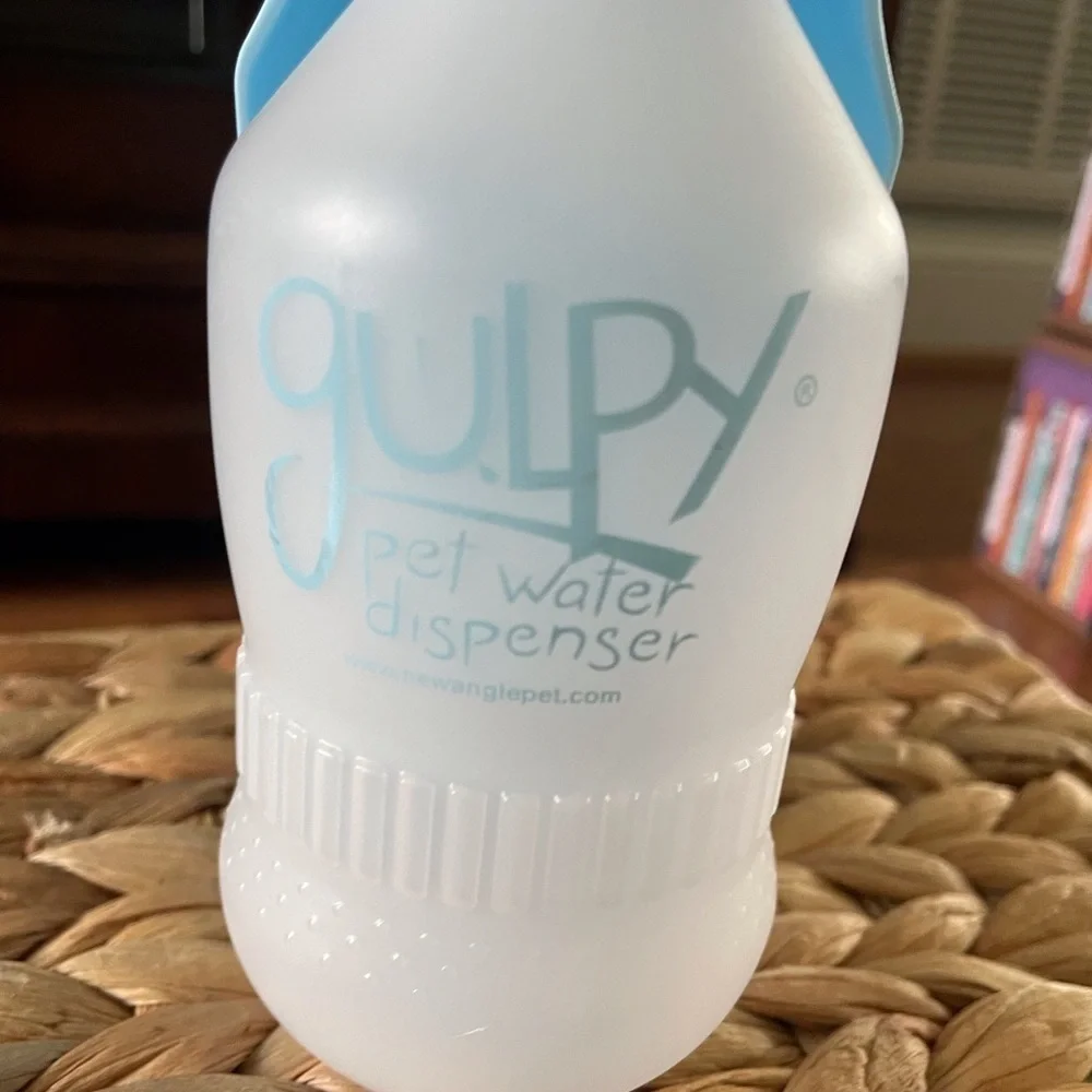 Gulpy pet travel water dispenser