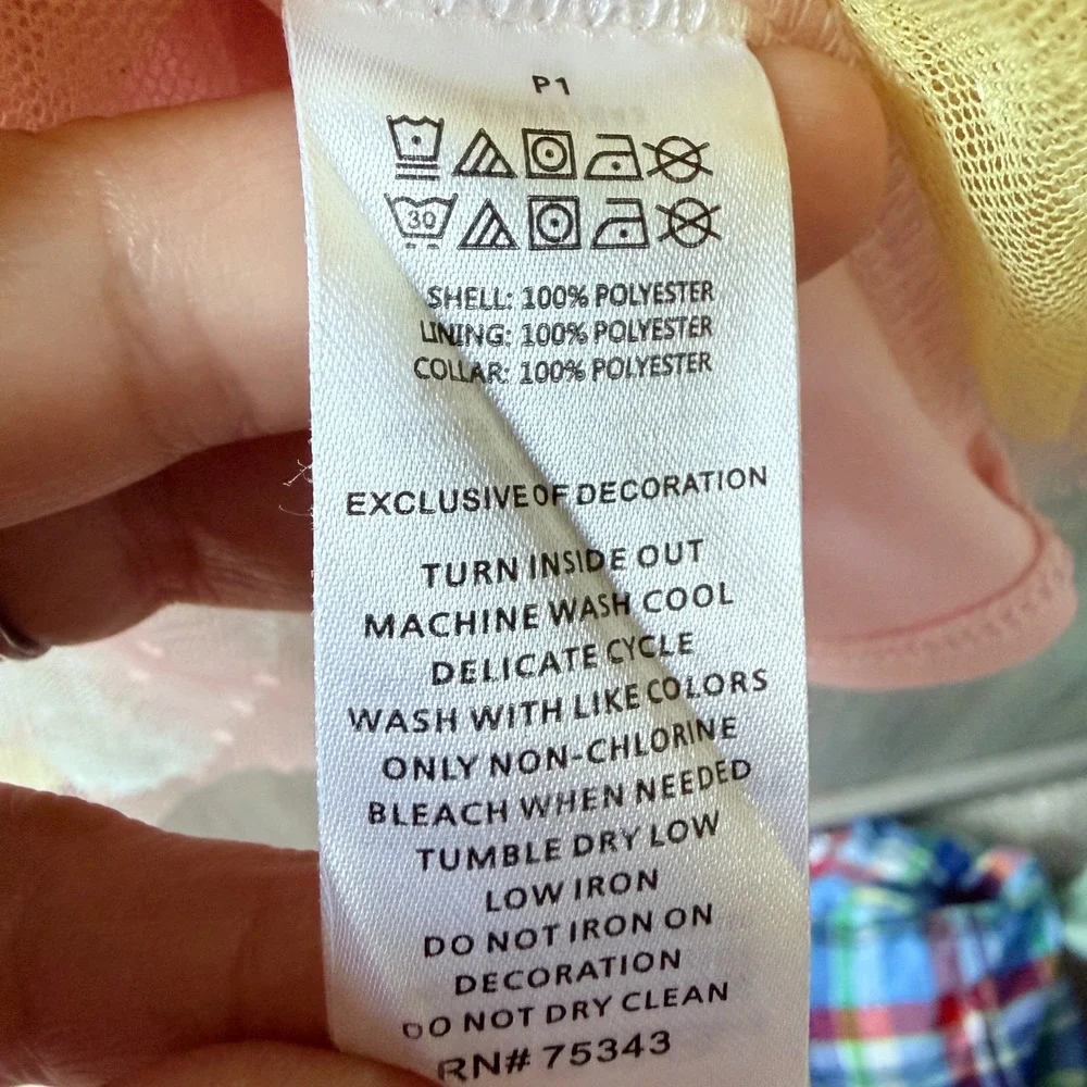 Tahari details brand