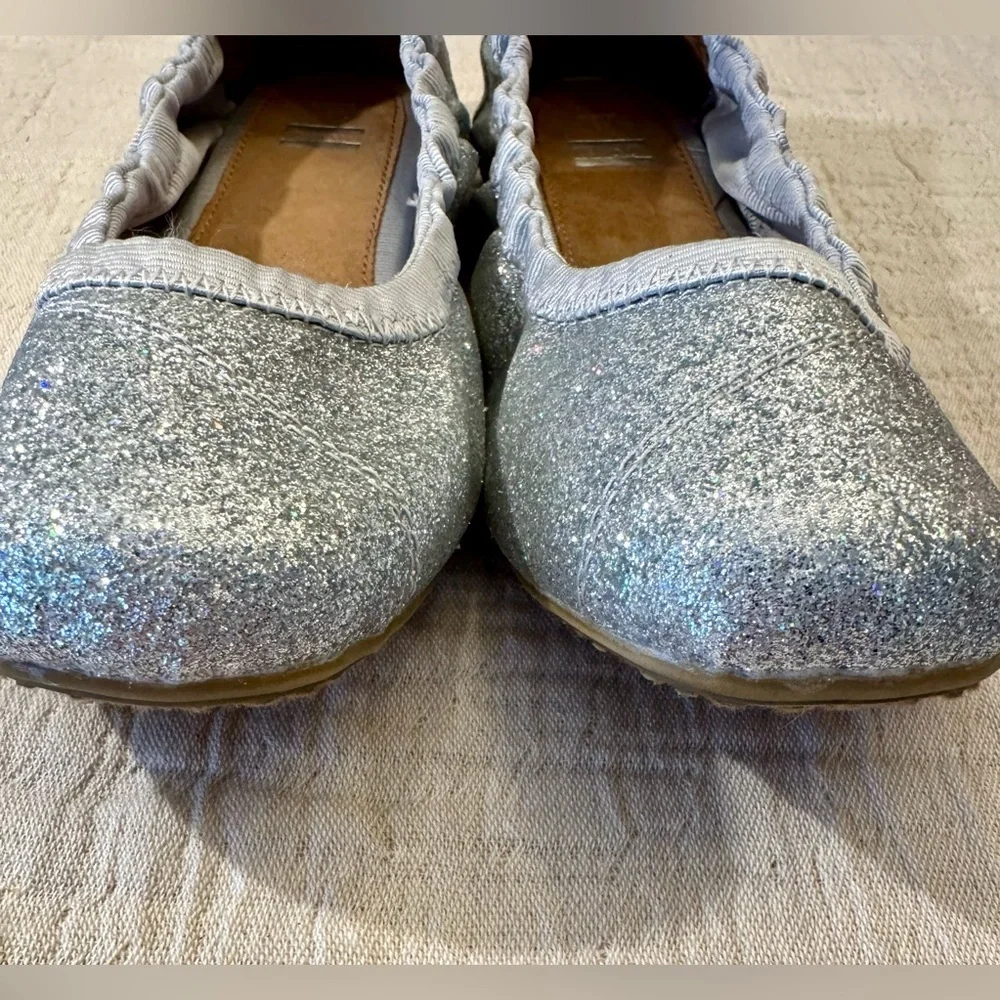 Toms comfortable features
