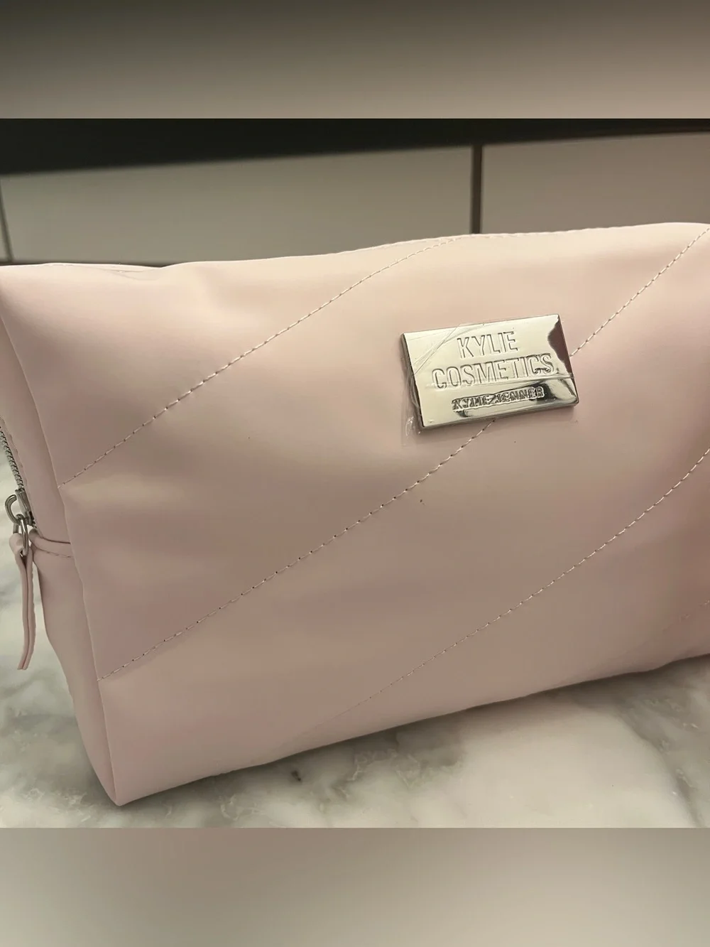 Kylie Cosmetics Matte Lip Kit Duo + Branded Travel Bag - BETTER NOT POUT (103)