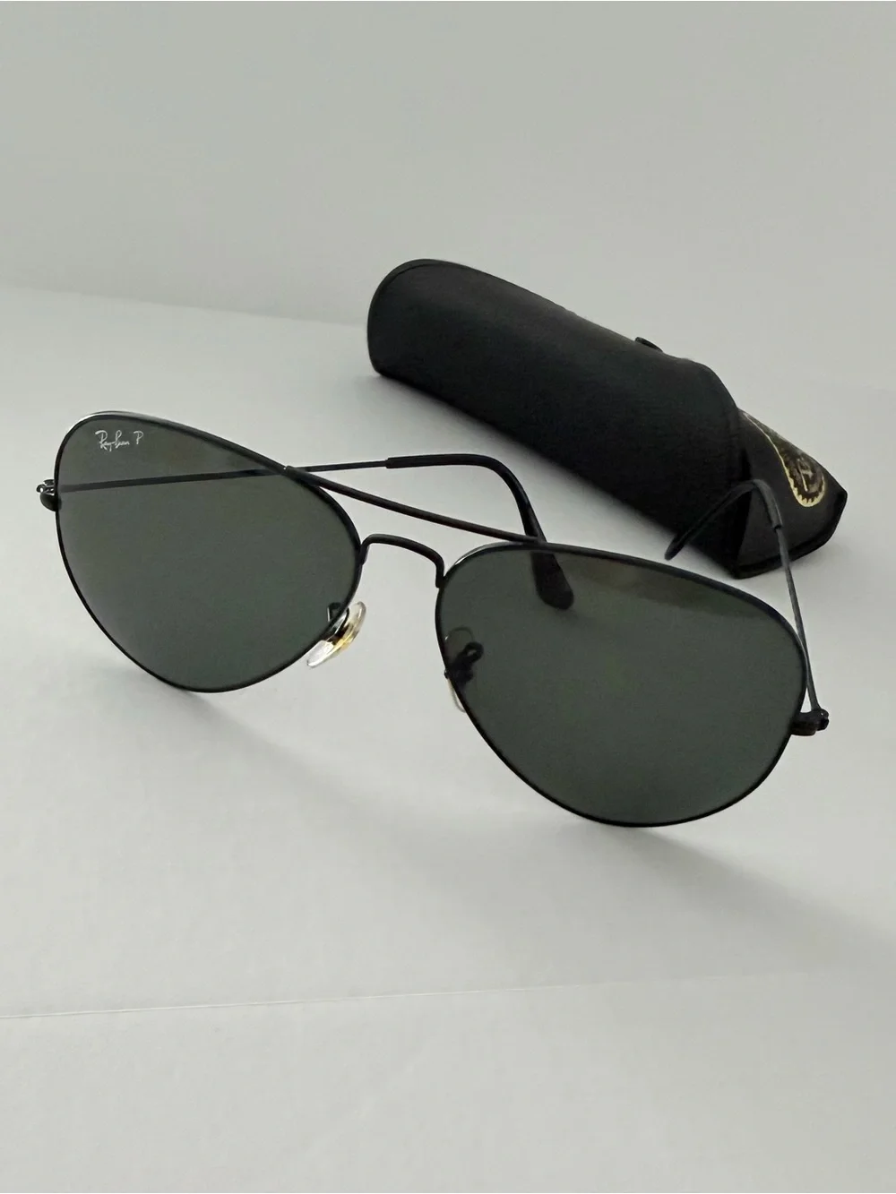 Ray-Ban polarized Aviator Sunglasses in Black with Dark Green Lenses