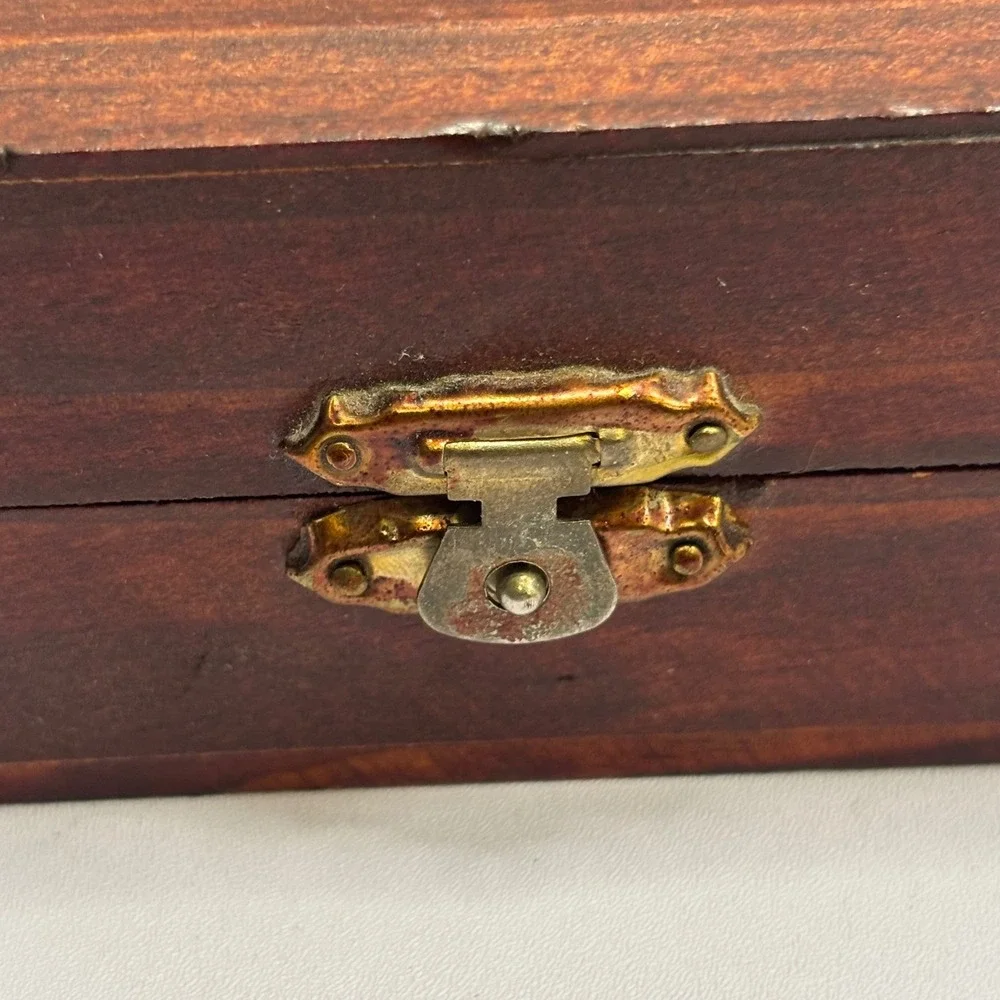 N/A handcrafted wooden