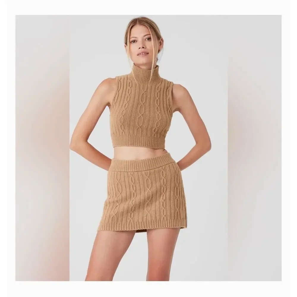 Alo Yoga Cable Knit Winter Bliss Matching Set Size Small/Medium Toasted Almond