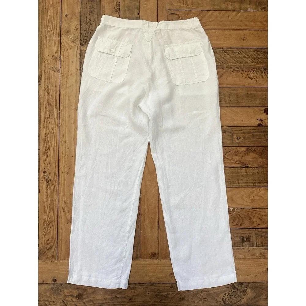 Essence Men features pants