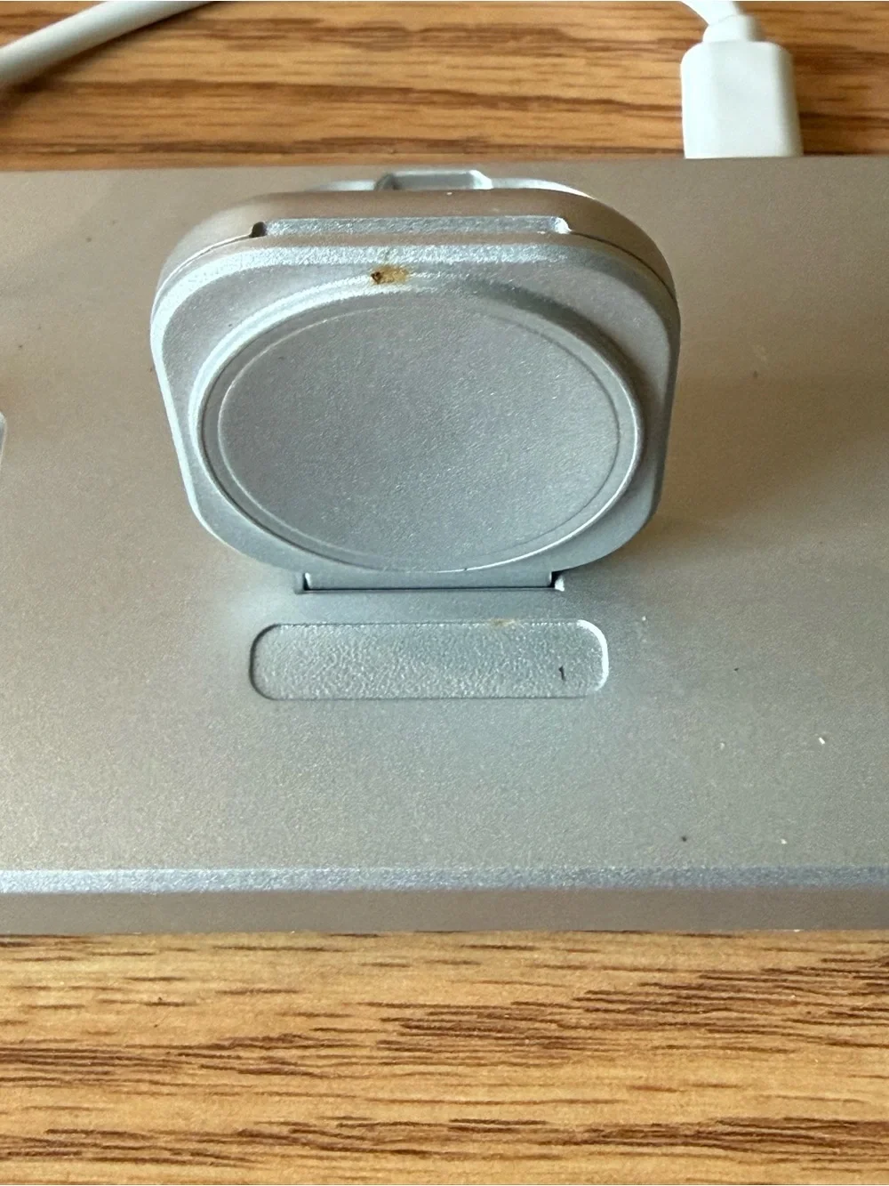 3-in-1 foldable charging station compatible with iPhones, Apple Watches,AirPods.